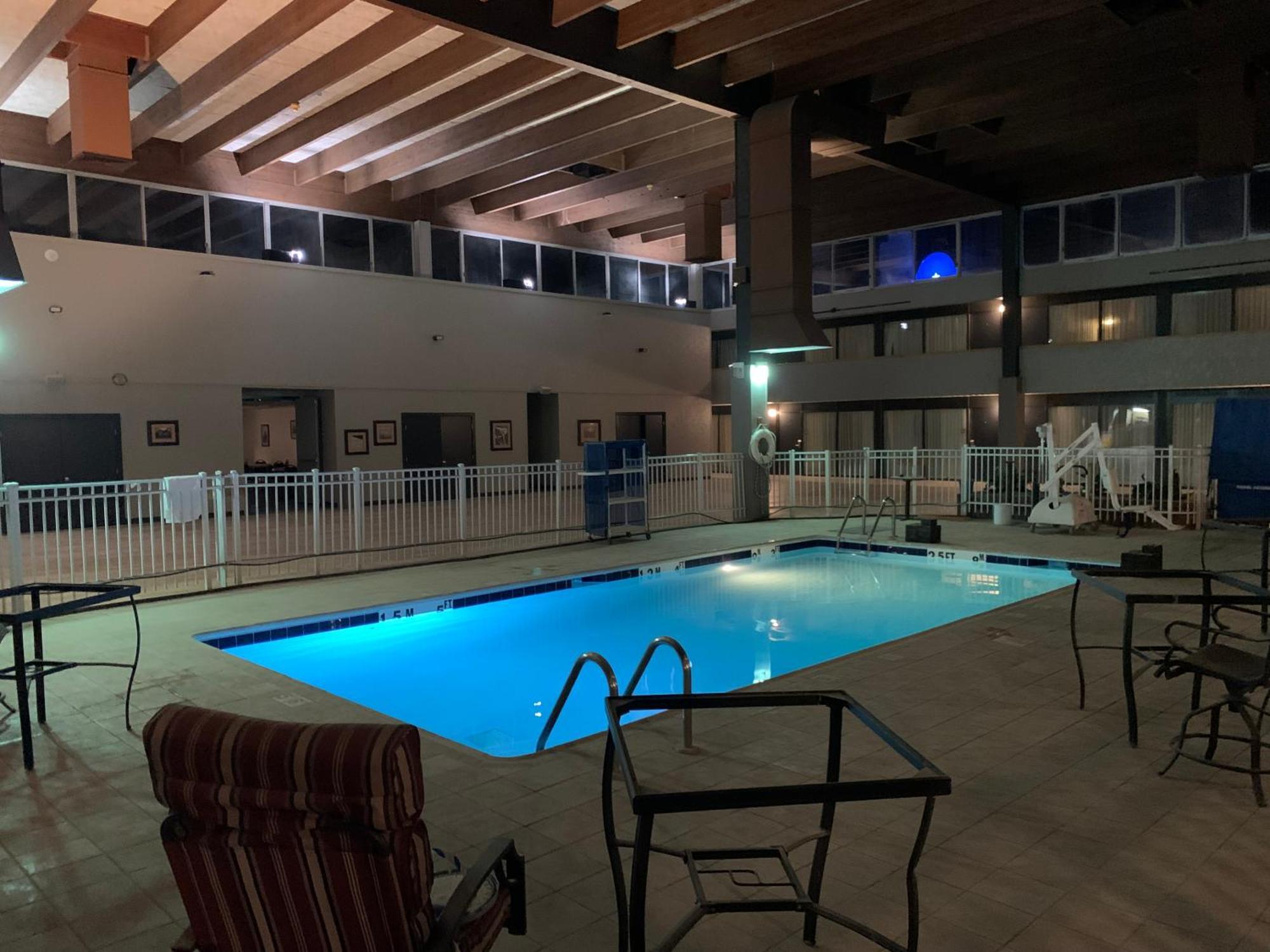 Riverside Hotel