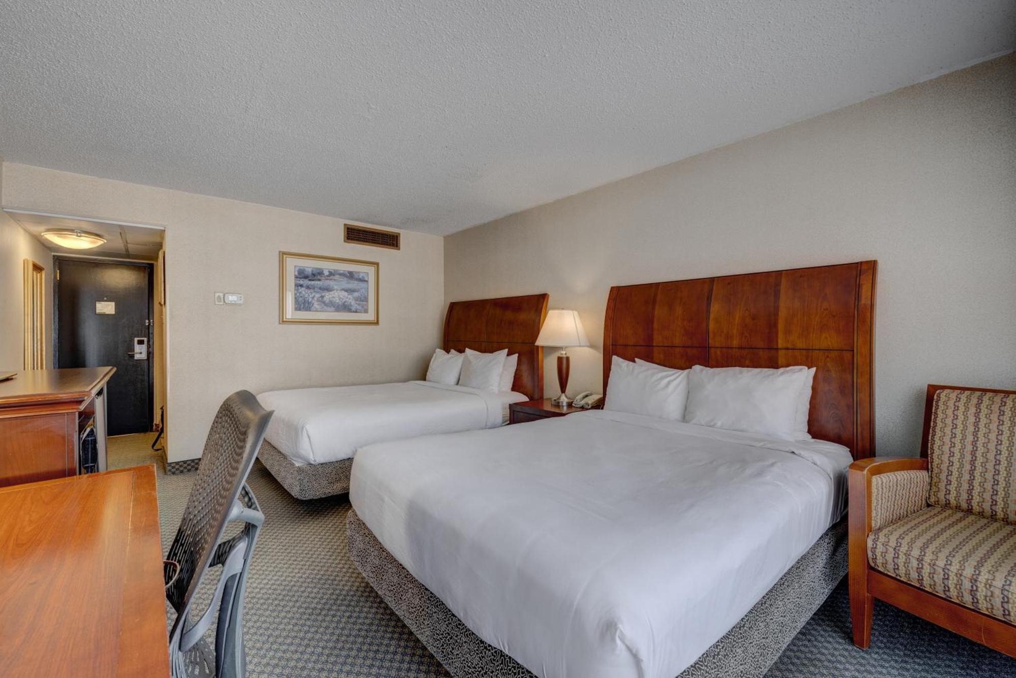 Riverside Hotel 3*