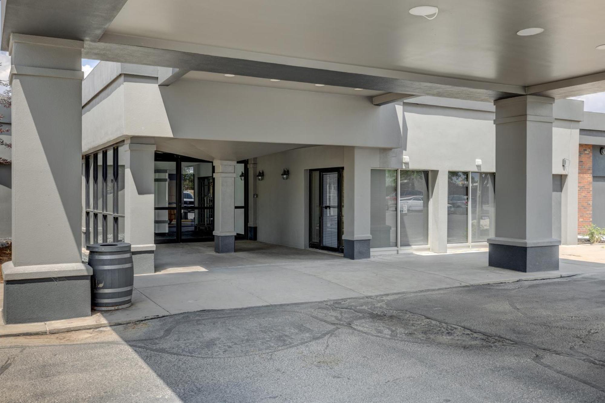Hotel Riverside 3*